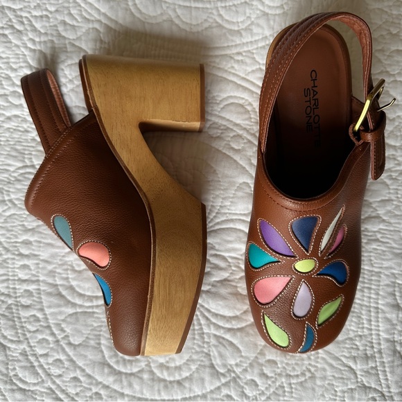 Charlotte Stone NWOB Brown Floral Heeled Clogs Size 8 - Picture 2 of 4